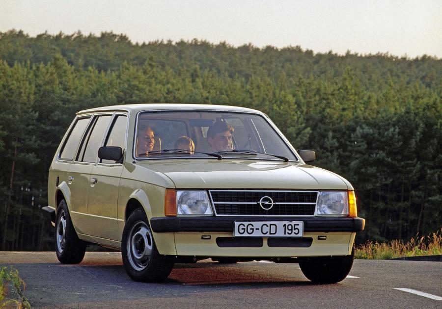  Opel Kadett Caravan 5-Door 1979 года  (фото 7 из 9)